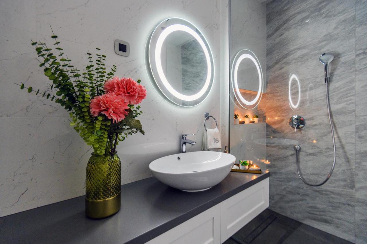 Divine Luxury Apartment Blue ซาดาร์ ภายนอก รูปภาพ